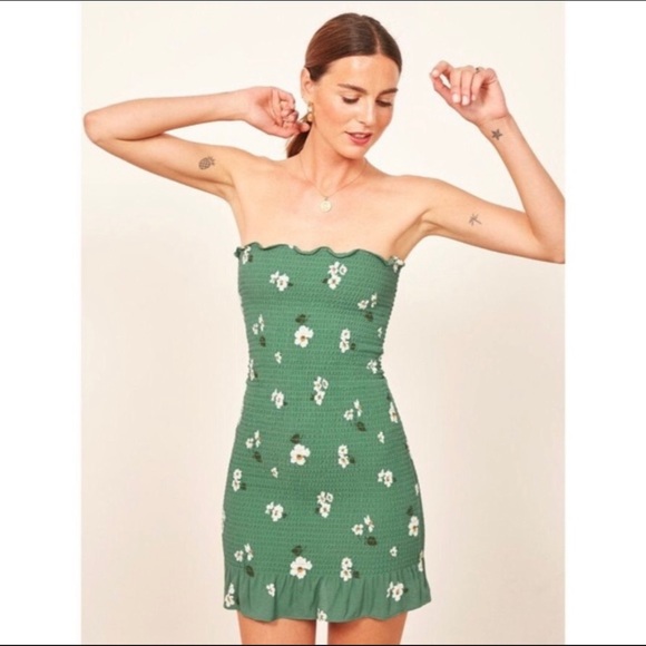 REFORMATION Chantilly Floral Mini Dress in Melrose - Picture 2 of 13